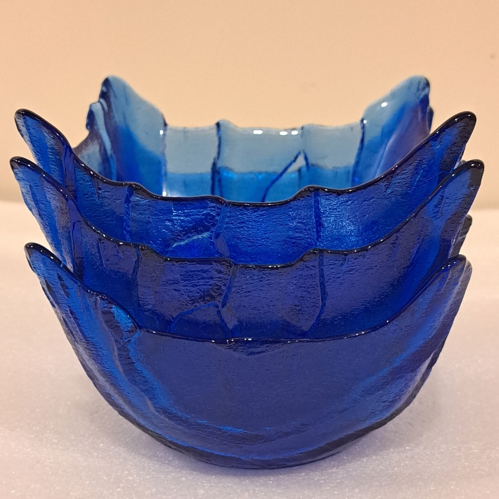 3 Vintage BLUE Viking Glass Spiked Corners Square Bowl.